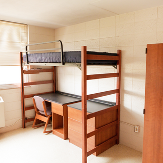 💤 Back to School Essentials: Transform Your Dorm with Latex Toppers! 🎒